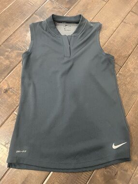 Nike Golf Sleeveless Dri-FIT Athletic Top - slate blue in color